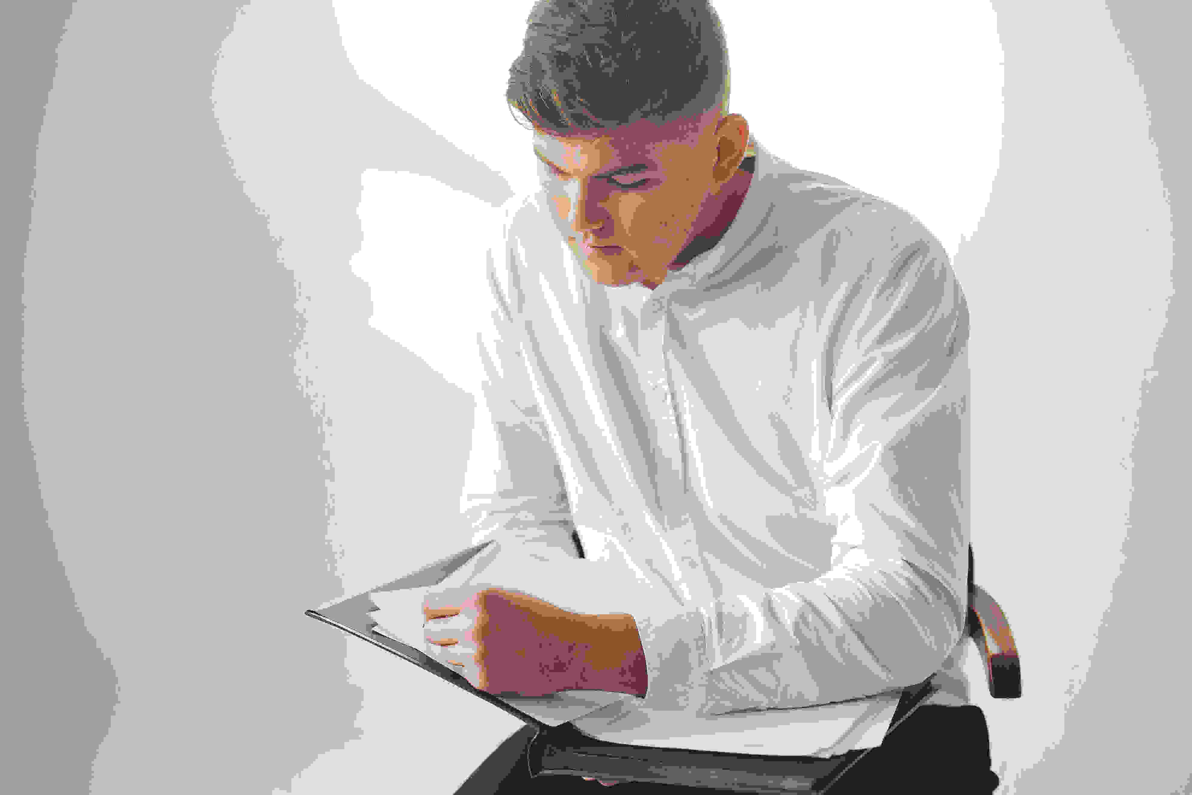 Featured image for How to Write an Effective Resume and Stand Out to Employer